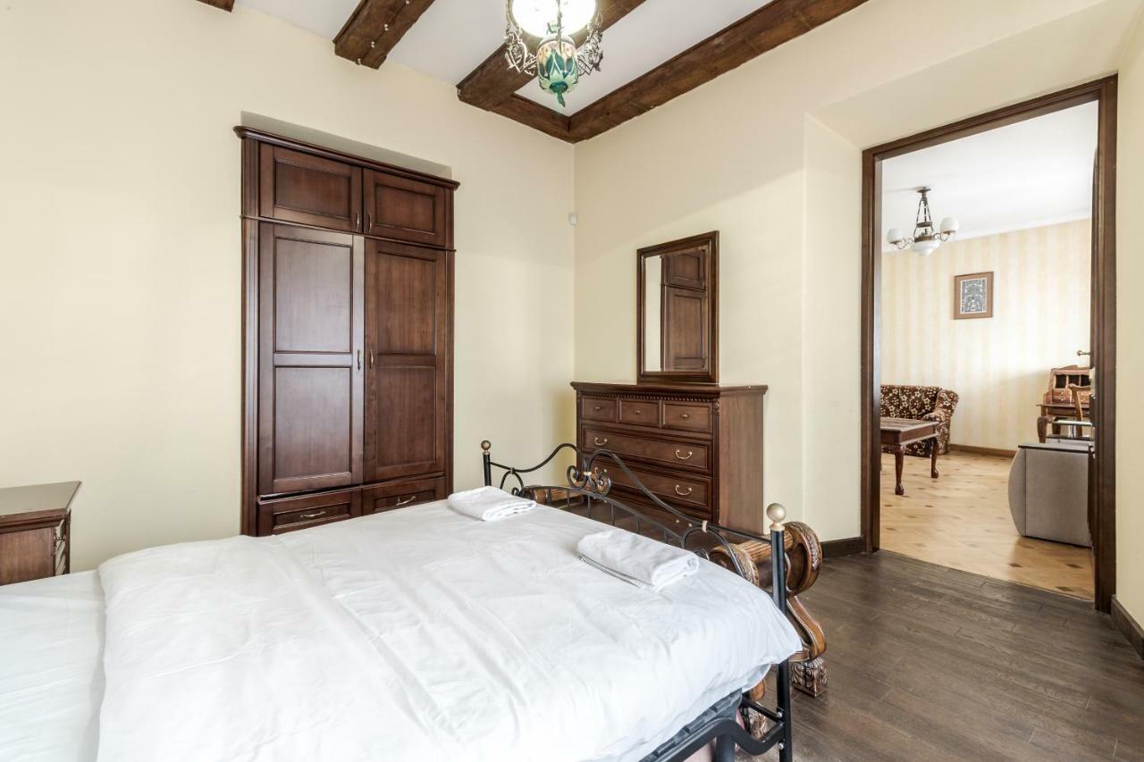 Appartamento Tut Staroevreyska With Terrace Leopoli Esterno foto