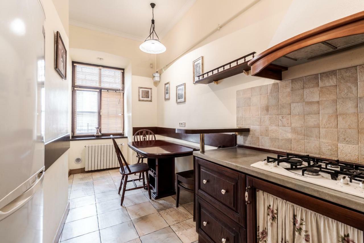 Appartamento Tut Staroevreyska With Terrace Leopoli Esterno foto